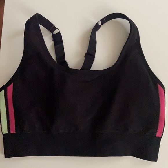 Fabletics 3-Piece Set - Picture 3 of 5